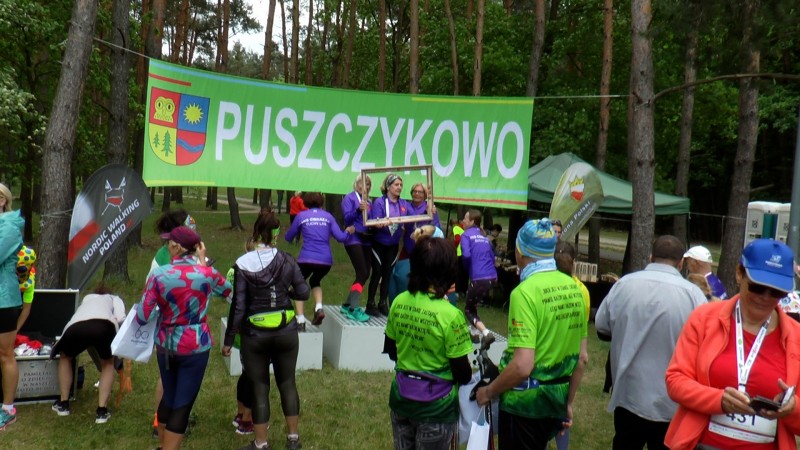 NORDIC WALKING W PUSZCZYKOWIE
