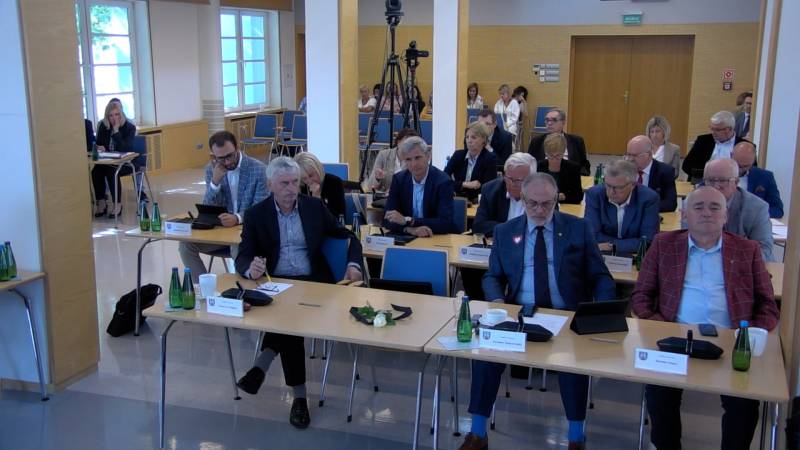 LIV SESJA RADY POWIATU W POZNANIU