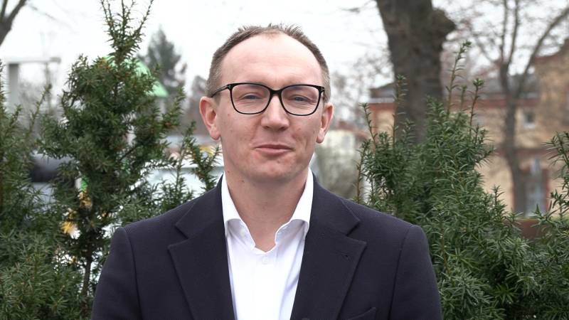 SZYMON KURPISZ - KANDYDAT NA BURMISTRZA